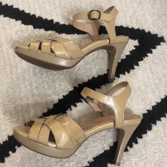 Nurture Beige Heeled Dress Sandals 7M - Picture 6 of 12